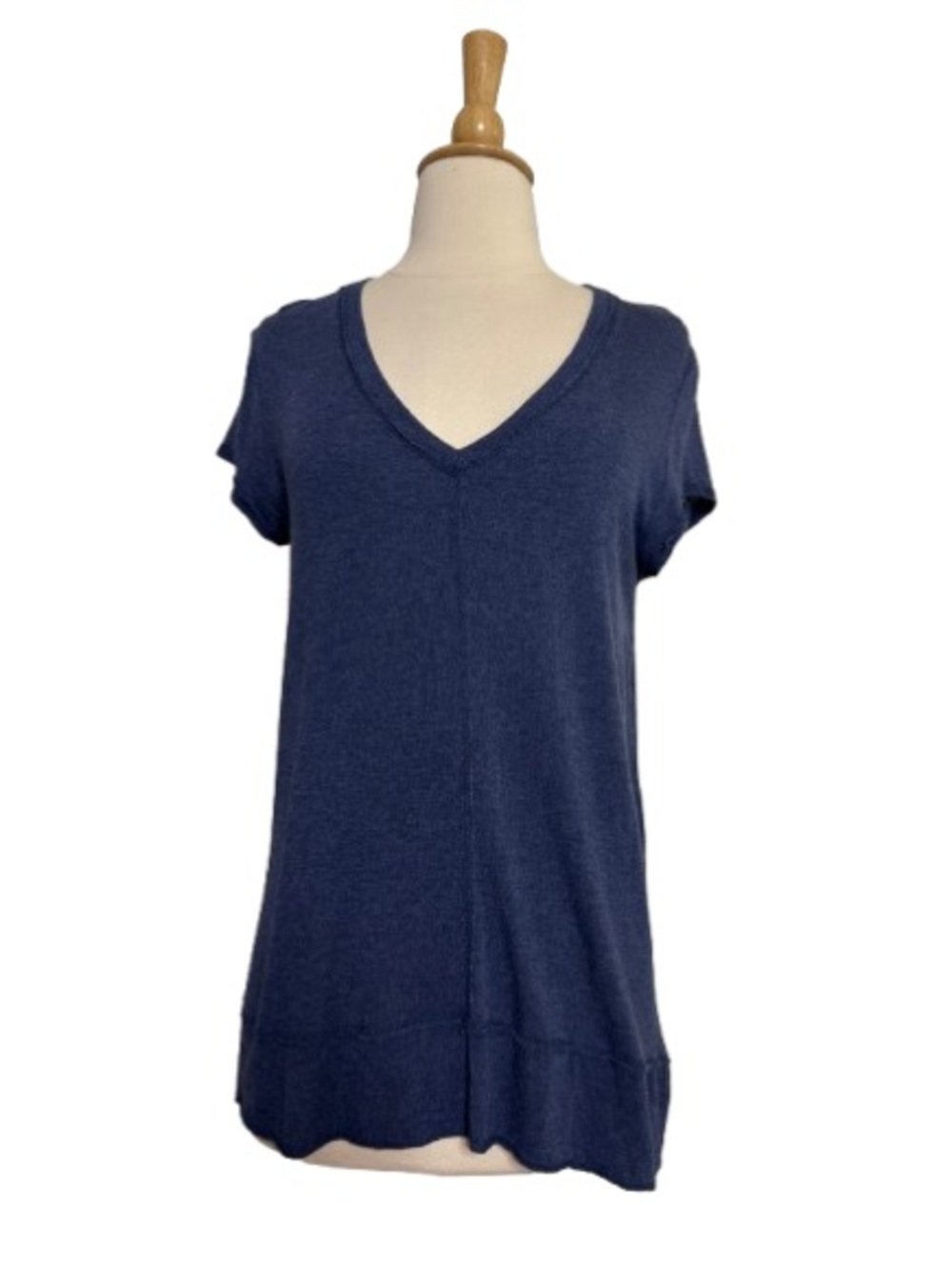 Bordeaux Navy Short Sleeve V-Neck Knit Top